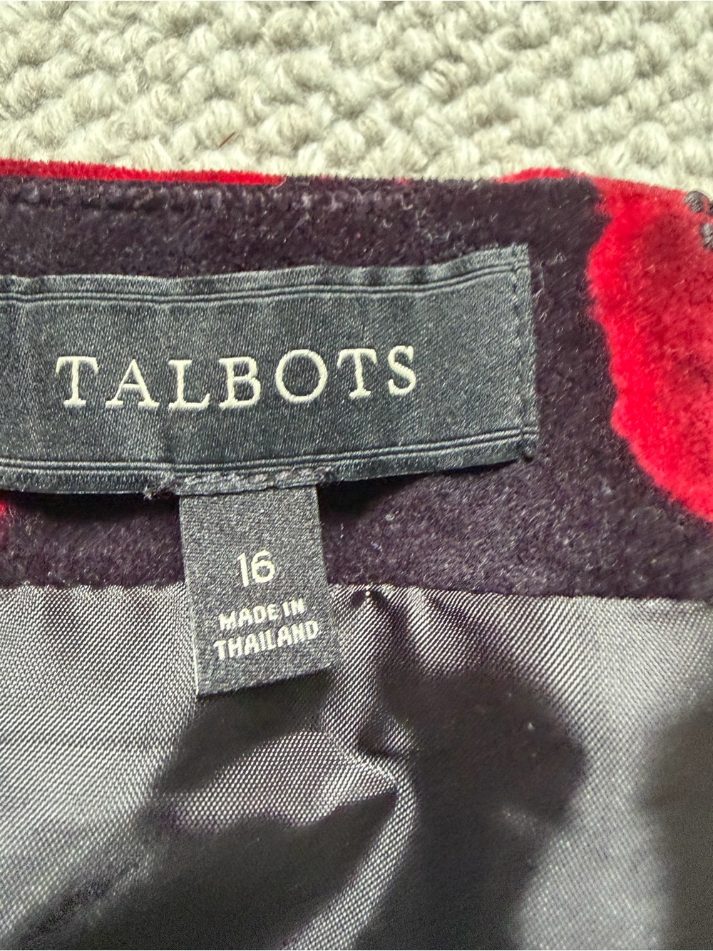 Talbots Red Rose Black Velveteen Pencil Skirt Size 16 Dark Romantic - Picture 5 of 12